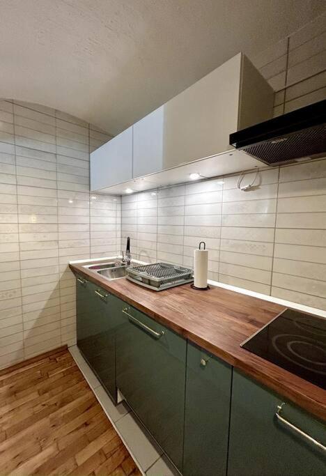 Charming Appartment 3-Min Walk To Old Town - Free Parking Λιουμπλιάνα Εξωτερικό φωτογραφία